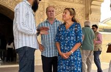 Private Day Trip to Agra in Taj Mahal and Agra Fort with Lunch