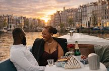 Amsterdam: Private Romantic Evening Canal Cruise + Bubbles/Snacks