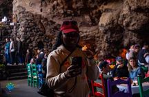 Hot air Balloon ride in Teotihuacan & breakfast in “La Gruta”