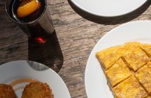 Tapas and Wine Experience in Gràcia