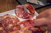 Tapas and Wine Experience in Gràcia