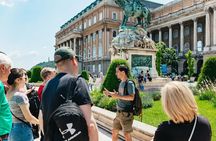 Historic Buda Castle Tour with Matthias Church