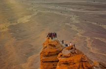 Edge of the World 4x4 Adventure Sunset and Stargazing from Riyadh