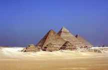 Giza Tour: Pyramids + Sphinx + Lunch by Pyramids + Expert Guide