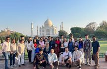 Private Luxury Same-Day Taj Mahal Tour by Flight from Mumbai
