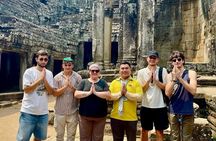 Angkor Wat Guided Tour with Ticket and Transportation