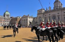 Small Group Changing the Guard Tour
