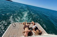 Cefalù : Mini Yacht Tour with Aperitif, Snorkeling and Caves