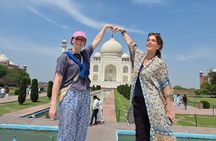 Agra Taj Mahal Skip-the-Line Tour with Guide & Agra Fort Tickets!