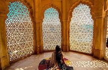 Jaipur Day Tour by Private Car with Local Guide