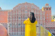 Jaipur Day Tour by Private Car with Local Guide