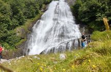 Olden: Scenic glacier and Waterfall Tour with Snacks