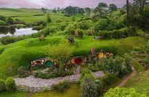 Hobbiton and Blue Springs Day Tour from Auckland