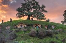 Hobbiton and Blue Springs Day Tour from Auckland