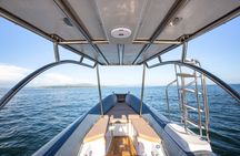 Fun at the Ocean Lunch on Board 6hrs Seafari boat 28ft