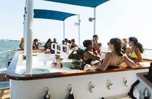 Luxury Hot Tub Boat Around NYC and Statue Private Tub up to 10