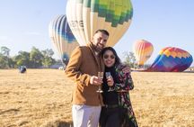 Balloon flight in Teotihuacan + Cave breakfast + Tour from CDMX