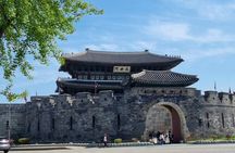 Escape Seoul for a Day: Private UNESCO Fortress Tour in Suwon