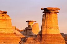 Private Day of Dinosaurs & Hoodoos from Calgary to Badlands
