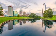St. Louis Private Walking Tour: Iconic Sites & Stories