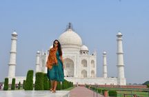 From Delhi : Taj Mahal and Agra Tour by Gatimaan Express Train