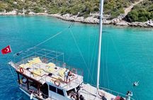 Private Boat Tour with Lunch for Large Groups