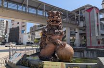 Okinawa Hot and Local spots walking and eating tour with Ken-san