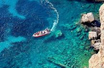 Beautiful boat tour in the Calanques with swimming
