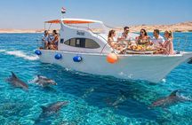 Hurghada Private Glass Boat Experience 4 Hours in The Red Sea