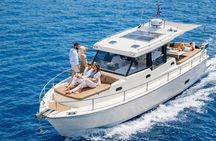 Motor Yacht (2026)Luxury Private Cruise Around Santorini