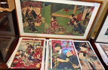 Tokyo Flea Market & Kimono Shopping Tour with a Local Guide