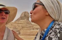 Grand Egyptian Museum and Pyramids of Giza Tour with Lunch