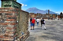 Pompeii & Vesuvius Experience with Easy Lunch from Sorrento