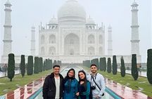 Agra: Skip the Line Taj Mahal and Agra Fort Private Guided Tour