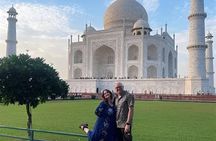 Agra: Skip the Line Taj Mahal and Agra Fort Private Guided Tour