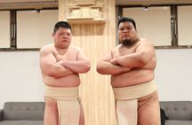 Shibuya Sumo Show with Drink and Photo in Tokyo