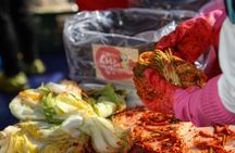 Seoul UNESCO Cultural Heritage Day Tour with Kimchi Making