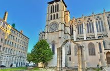 Lyon: Hidden Traboules and Old Town Walking Tour