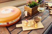 Amsterdam: Cheese Tasting Canal Cruise with Unlimited Drinks