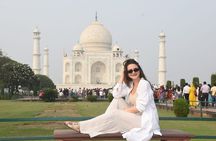 Taj Mahal Tour with Entry Tickets & Govt Guide with Add-ons