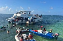 Unforgettable Family Boat Experience