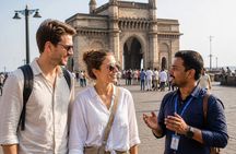 Private Mumbai City Tour with Dharavi, Local Train & Street Food
