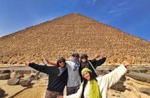 Private Experience to Giza Pyramids Sphinx,old Cairo