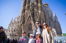 Sagrada Família Guided Tour with Optional Gaudí Towers Upgrade