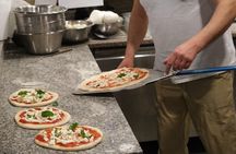 Rome: Small Group Neapolitan Pizza Class with Spritz