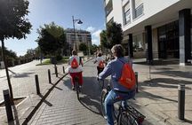 Seville: Guided small group bike and e-bike tour