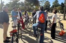 Seville: Guided small group bike and e-bike tour