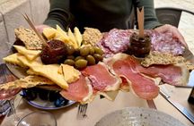 Split Old Town Authentic Food Tour with 9 Dishes & Local Wines