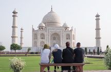 Agra: Taj Mahal Skip-the-Line Guided Tour with Optional Add-ons
