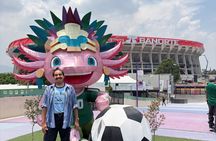 Tour with friends to Azteca Stadium, tacos and drink of the gods
